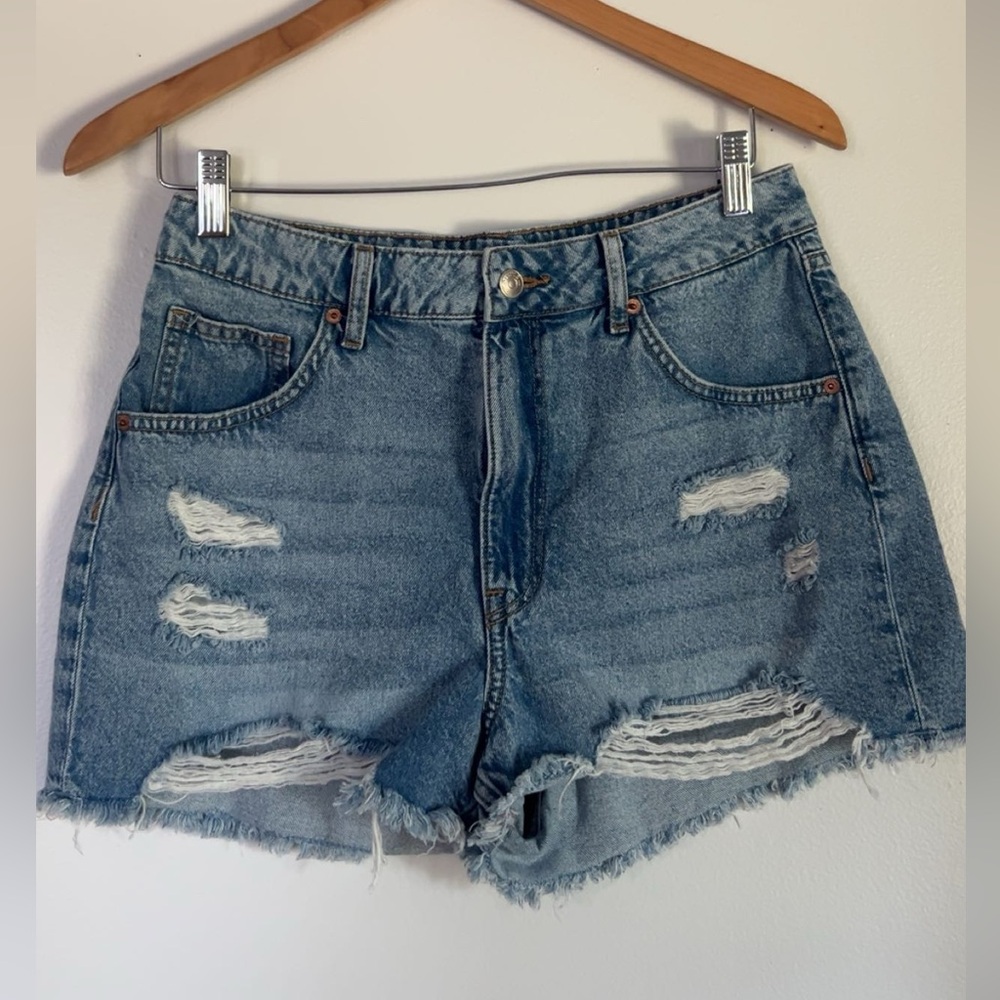 H&M Blue Jean Shorts Distressed Style, size 8